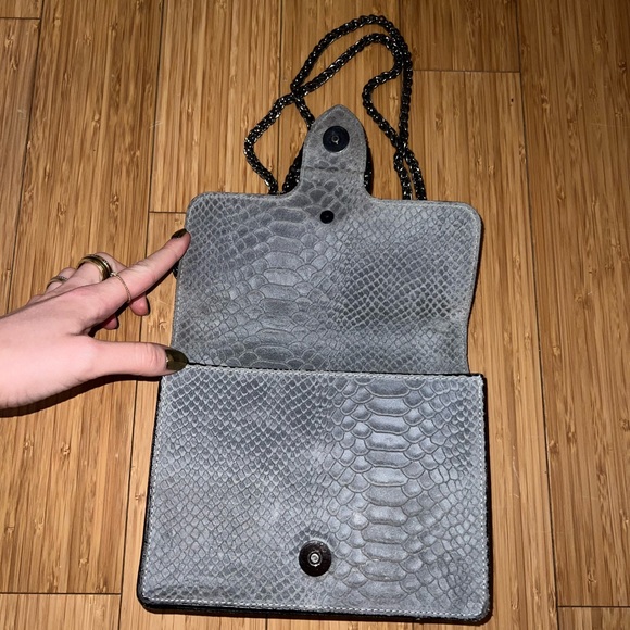 Purse - Picture 4 of 6